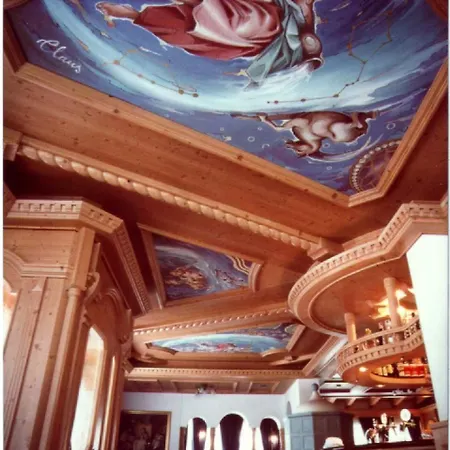 Hotel Valacia Pozza di Fassa