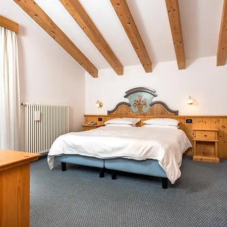 Hotel Valacia 4*